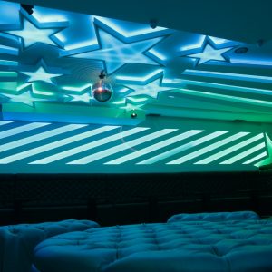 diskoteka-za-decu-prostor-za-proslave-vozdovac-beograd027 diskoteka-za-decu-prostor-za-proslave-vozdovac-beograd027