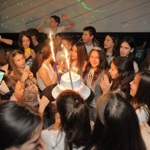 diskoteka-za-tinejdzere-star-club-vozdovac-5 diskoteka-za-tinejdzere-star-club-vozdovac-5